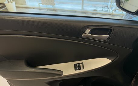 Hyundai Solaris II рестайлинг, 2016 год, 930 000 рублей, 14 фотография