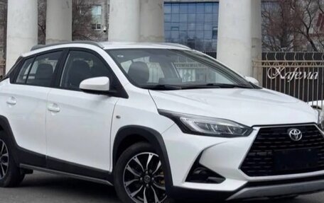 Toyota Yaris XP150 рестайлинг, 2022 год, 1 430 000 рублей, 1 фотография