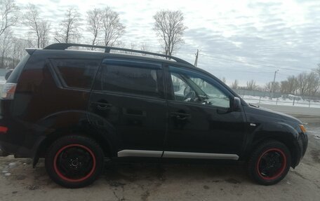 Mitsubishi Outlander III рестайлинг 3, 2008 год, 850 000 рублей, 3 фотография