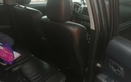 Mitsubishi Outlander III рестайлинг 3, 2008 год, 850 000 рублей, 7 фотография