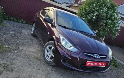 Hyundai Solaris II рестайлинг, 2013 год, 700 000 рублей, 1 фотография