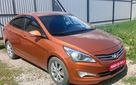 Hyundai Solaris II рестайлинг, 2014 год, 1 060 000 рублей, 1 фотография