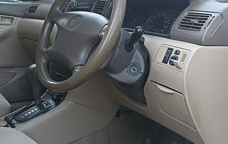 Toyota Corolla, 2004 год, 490 000 рублей, 3 фотография