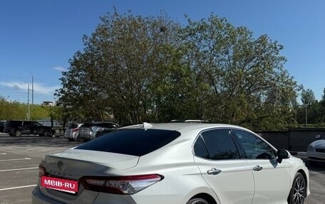 Toyota Camry, 2021 год, 3 490 000 рублей, 7 фотография
