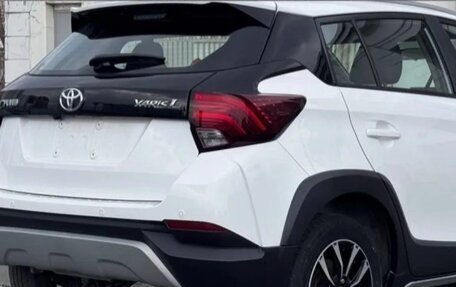 Toyota Yaris XP150 рестайлинг, 2022 год, 1 430 000 рублей, 4 фотография