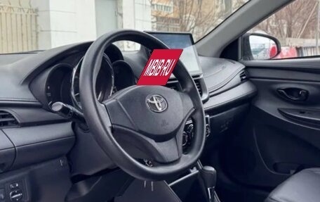 Toyota Yaris XP150 рестайлинг, 2022 год, 1 430 000 рублей, 8 фотография