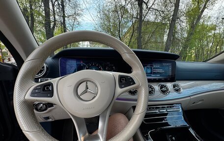 Mercedes-Benz E-Класс, 2017 год, 3 200 000 рублей, 9 фотография