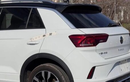 Volkswagen T-Roc I, 2022 год, 2 190 000 рублей, 4 фотография