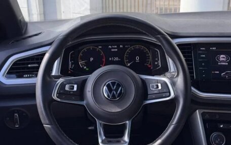 Volkswagen T-Roc I, 2022 год, 2 190 000 рублей, 10 фотография