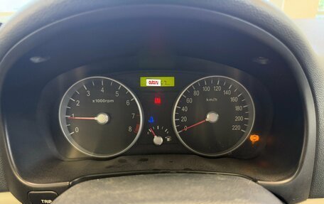 Hyundai Verna II, 2006 год, 450 000 рублей, 11 фотография