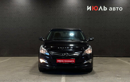 Hyundai Solaris II рестайлинг, 2016 год, 1 040 000 рублей, 2 фотография