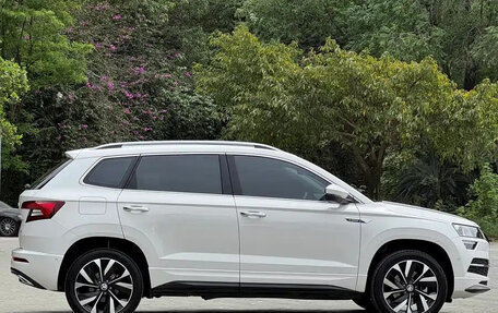 Skoda Karoq I, 2022 год, 1 855 000 рублей, 6 фотография
