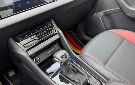 Skoda Karoq I, 2022 год, 1 855 000 рублей, 18 фотография