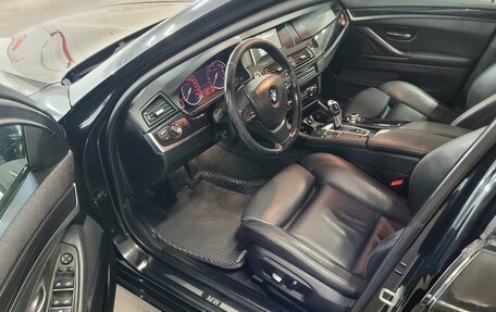 BMW 5 серия, 2015 год, 1 599 000 рублей, 12 фотография