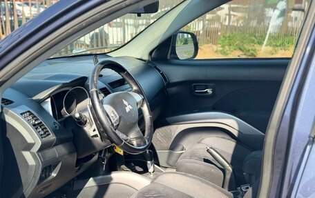 Mitsubishi Outlander III рестайлинг 3, 2008 год, 889 000 рублей, 10 фотография