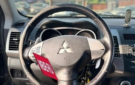 Mitsubishi Outlander III рестайлинг 3, 2008 год, 889 000 рублей, 15 фотография