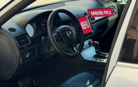 Volkswagen Touareg III, 2012 год, 2 059 000 рублей, 13 фотография
