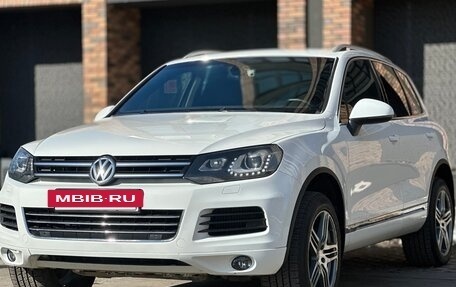 Volkswagen Touareg III, 2012 год, 2 059 000 рублей, 3 фотография