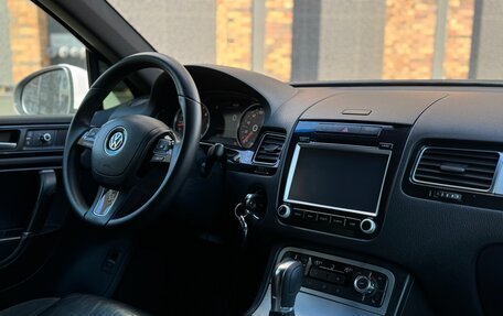 Volkswagen Touareg III, 2012 год, 2 059 000 рублей, 15 фотография