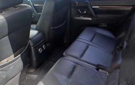 Mitsubishi Pajero IV, 2011 год, 1 950 000 рублей, 8 фотография