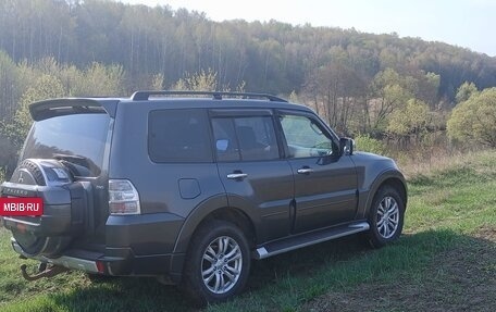 Mitsubishi Pajero IV, 2011 год, 1 950 000 рублей, 4 фотография