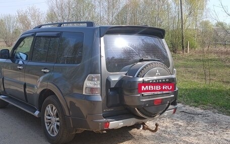 Mitsubishi Pajero IV, 2011 год, 1 950 000 рублей, 3 фотография