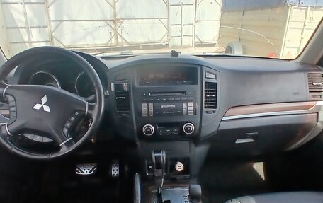 Mitsubishi Pajero IV, 2011 год, 1 950 000 рублей, 14 фотография