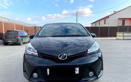 Toyota Vitz, 2015 год, 850 000 рублей, 6 фотография