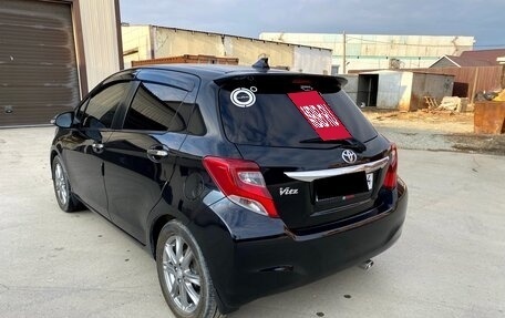Toyota Vitz, 2015 год, 850 000 рублей, 9 фотография