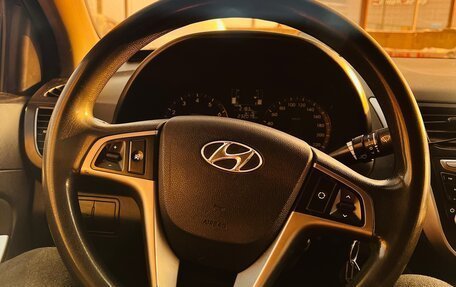 Hyundai Solaris II рестайлинг, 2016 год, 850 000 рублей, 10 фотография