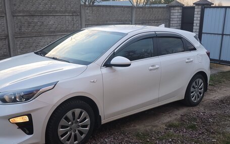 KIA cee'd III, 2019 год, 1 750 000 рублей, 2 фотография