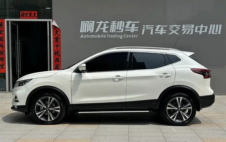 Nissan Qashqai, 2022 год, 1 630 000 рублей, 4 фотография