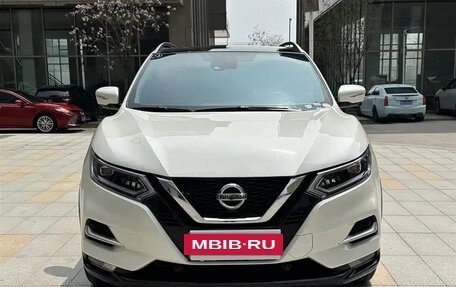 Nissan Qashqai, 2022 год, 1 630 000 рублей, 2 фотография