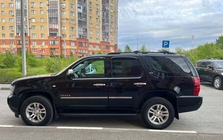 Chevrolet Tahoe III, 2013 год, 2 590 000 рублей, 2 фотография