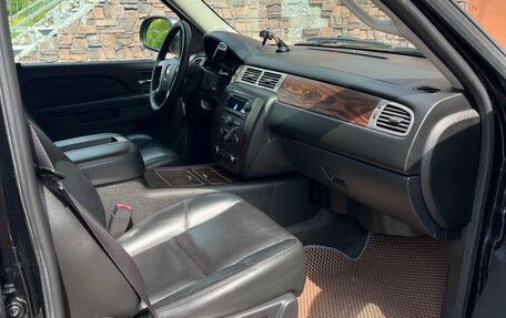 Chevrolet Tahoe III, 2013 год, 2 590 000 рублей, 17 фотография