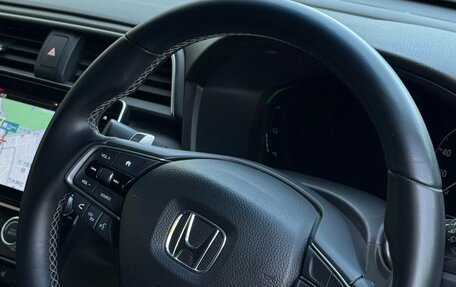 Honda Insight III, 2019 год, 1 900 000 рублей, 13 фотография