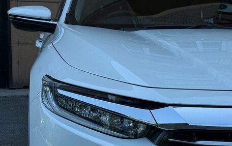 Honda Insight III, 2019 год, 1 900 000 рублей, 21 фотография