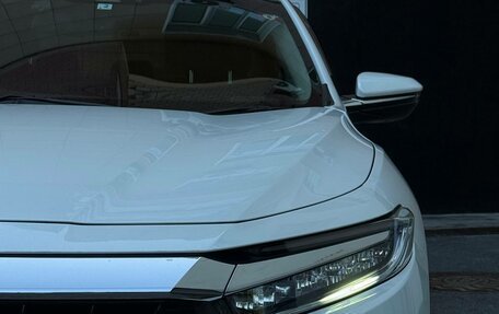 Honda Insight III, 2019 год, 1 900 000 рублей, 22 фотография