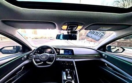 Hyundai Elantra, 2022 год, 1 480 000 рублей, 5 фотография