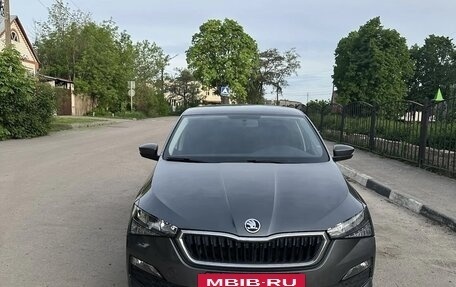 Skoda Rapid II, 2021 год, 1 650 000 рублей, 3 фотография