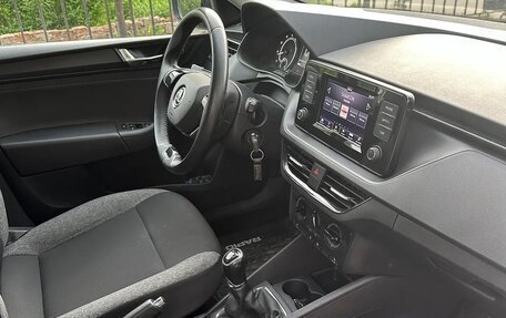 Skoda Rapid II, 2021 год, 1 650 000 рублей, 12 фотография