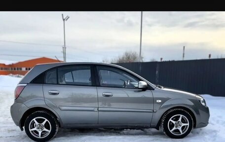 KIA Rio II, 2010 год, 580 000 рублей, 3 фотография