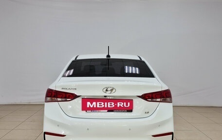 Hyundai Solaris II рестайлинг, 2017 год, 1 210 000 рублей, 6 фотография