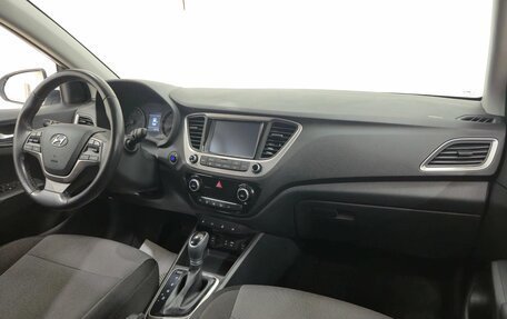 Hyundai Solaris II рестайлинг, 2017 год, 1 210 000 рублей, 15 фотография