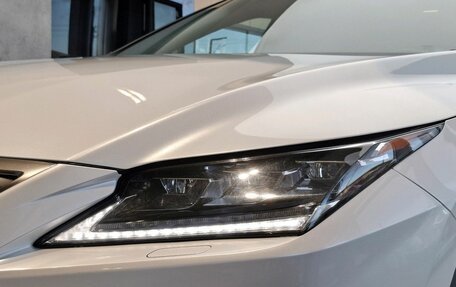 Lexus RX IV рестайлинг, 2018 год, 4 796 000 рублей, 11 фотография