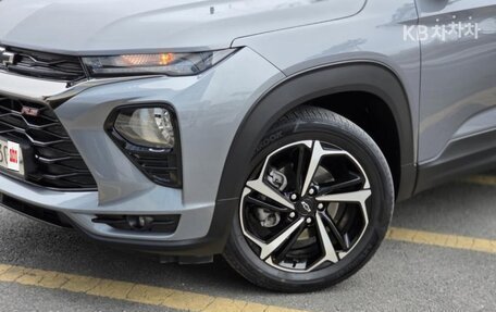 Chevrolet TrailBlazer, 2023 год, 1 580 000 рублей, 2 фотография