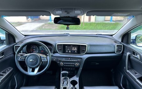 KIA Sportage IV рестайлинг, 2019 год, 2 550 000 рублей, 25 фотография