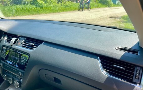 Skoda Octavia, 2016 год, 1 800 000 рублей, 14 фотография
