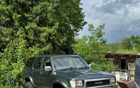 Toyota Hilux Surf III рестайлинг, 1992 год, 800 000 рублей, 2 фотография