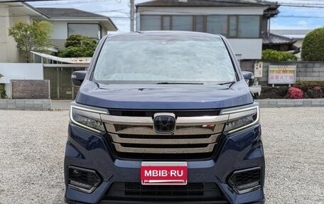 Honda Stepwgn IV, 2022 год, 1 880 000 рублей, 3 фотография